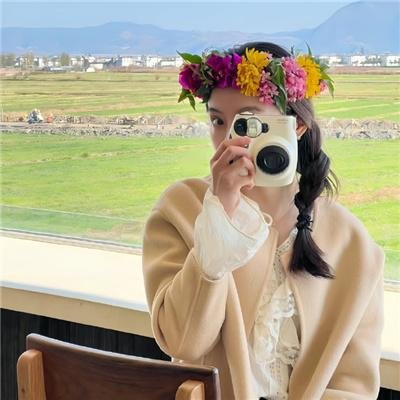 带子狼 在那双小手中